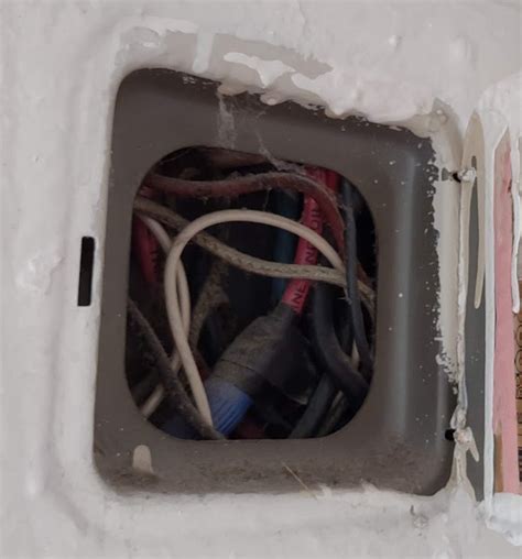 how to remove a plastic junction box|how to change electrical box.